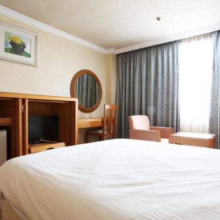 Jeju Royal Hotel Exterior photo