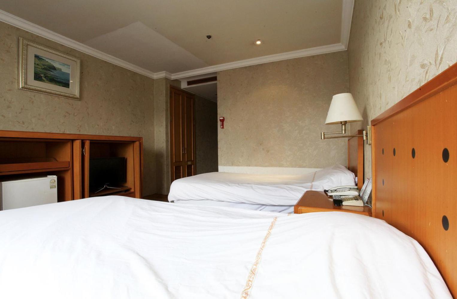 Jeju Royal Hotel Exterior photo