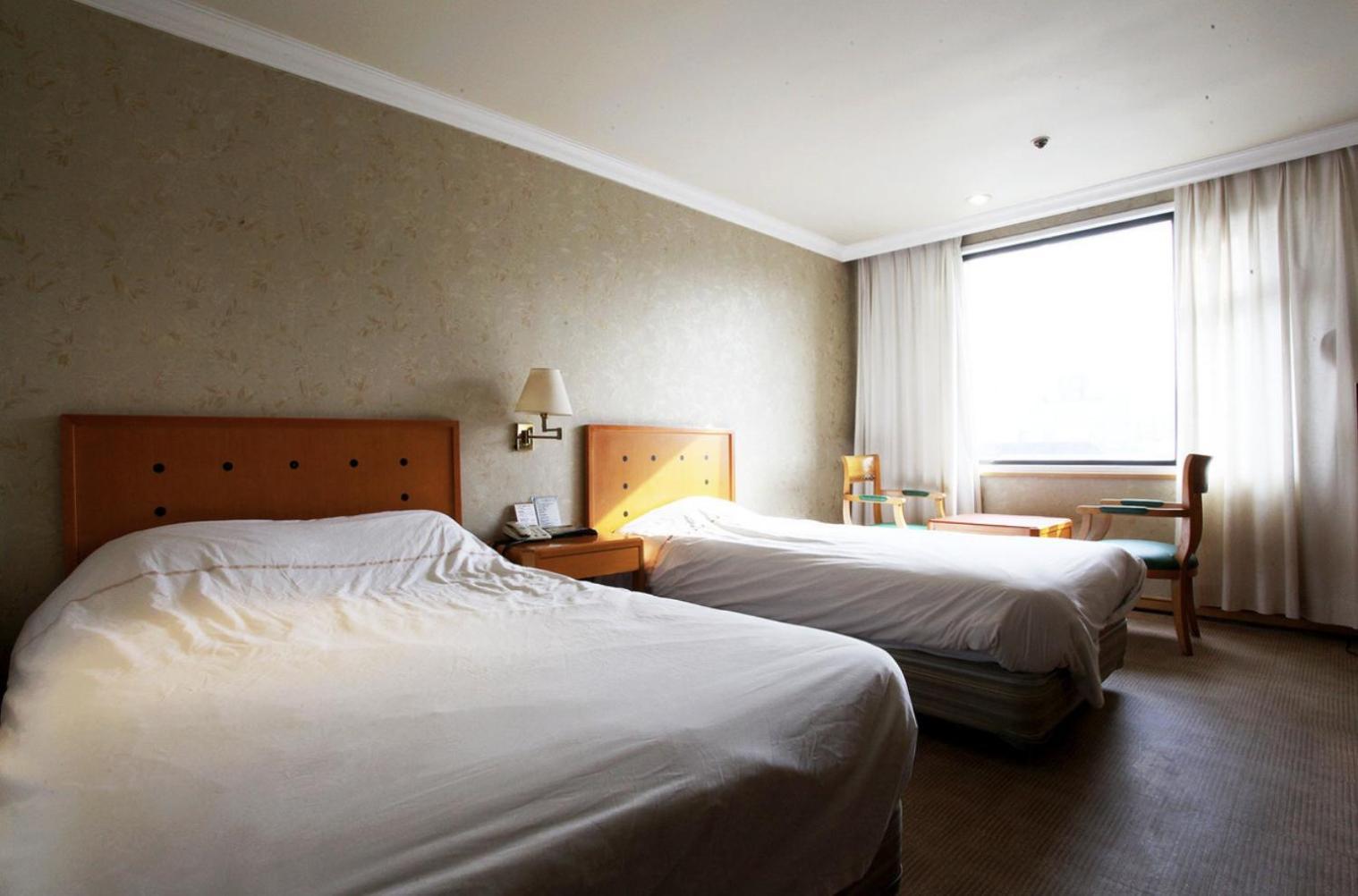 Jeju Royal Hotel Exterior photo